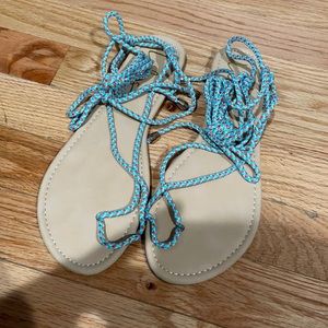 NWOT Lulu’s lace up gladiator sandal